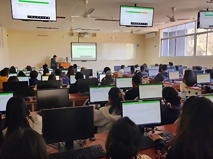 Estudiantes en aula